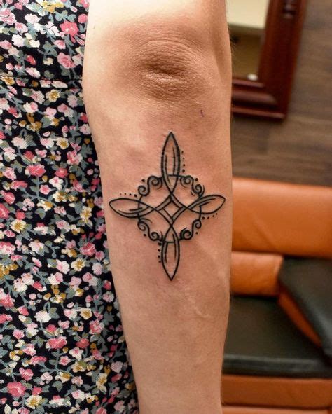 nudo de bruja tatuaje pequeño|Top 10 tatuajes de nudo de bruja ideas and inspiration